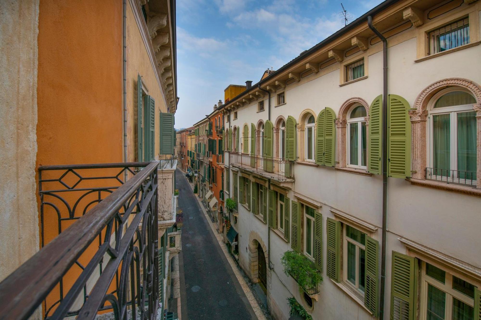 Ferienwohnung Residenza Impero Rosa Verona Exterior foto